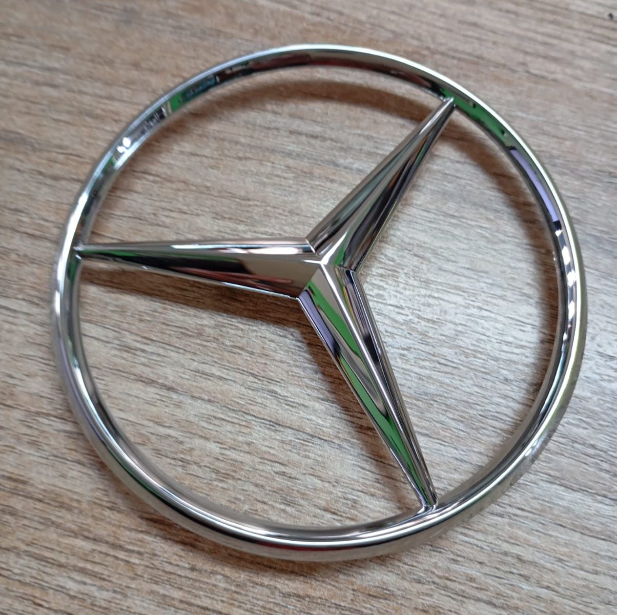 5 ESRTRELLAS ORIGINAL MERCEDES  CODIGO  A2017580058