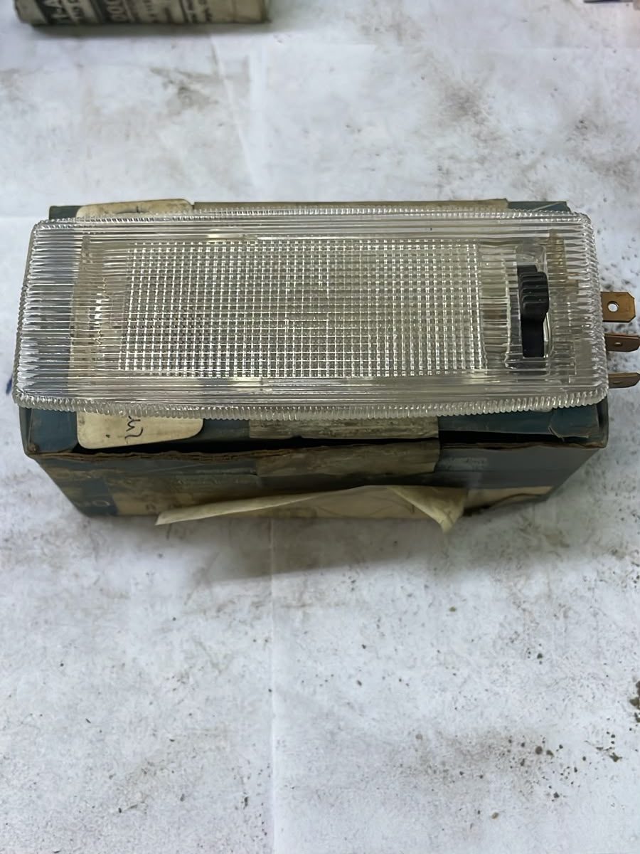 Protegido: mercedes- plafon de luz