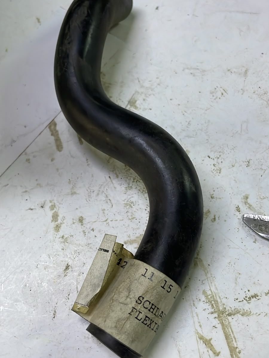 Protegido: BMW SERIE 3 E21 E30-MANGUERA FLEXIBLE
